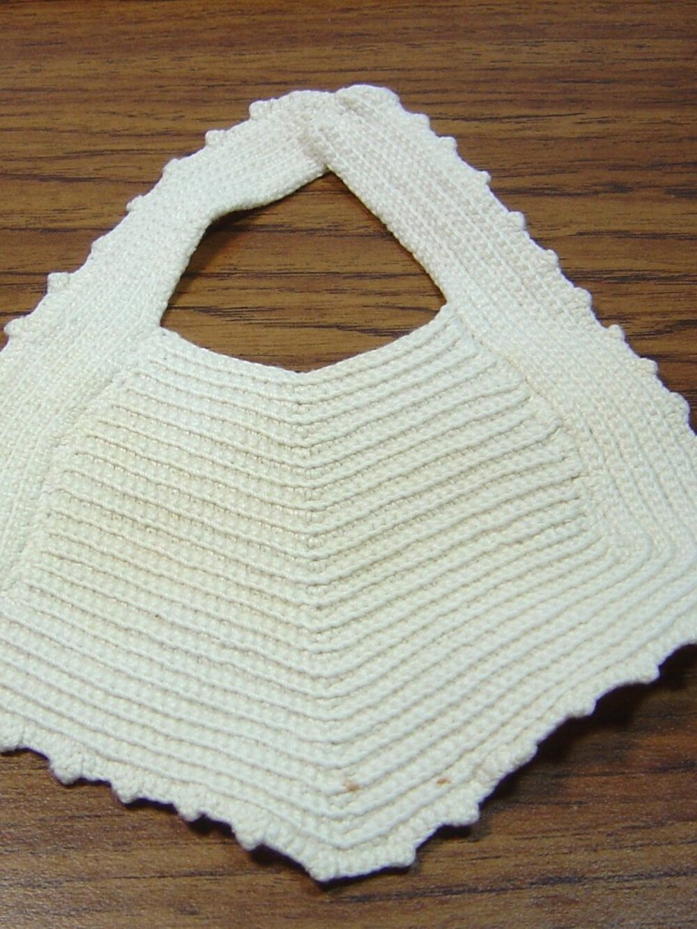 Lot of 5 vintage hand crocheted baby bibs-all different - Picture 6 of 6